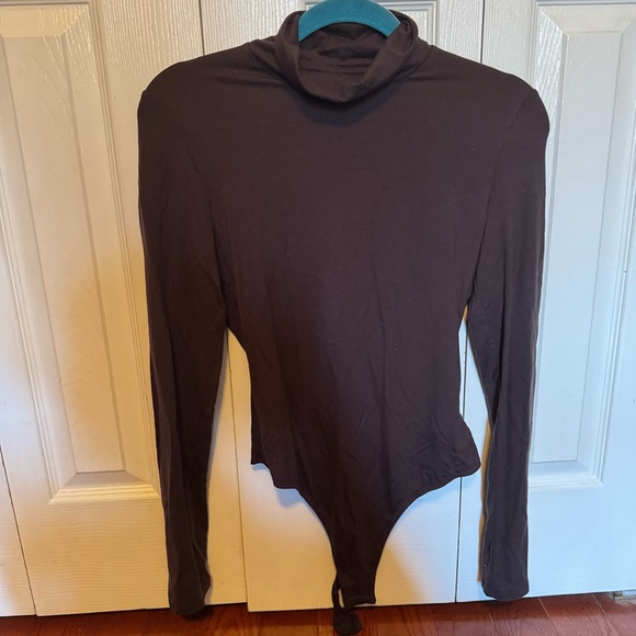 Reformation Cordelia Knit Bodysuit Black Currant - Picture 6 of 7